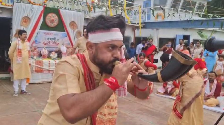 Assam: Rongali Bihu festivities begin in Dhubri with unique boating event across Brahmaputra Assam: Rongali Bihu festivities begin in Dhubri with unique boating event across Brahmaputra