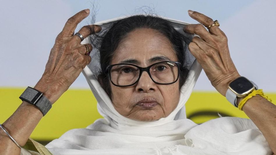 Mamata Banerjee welcomes infiltrators in Bengal: Assam CM Mamata Banerjee welcomes infiltrators in Bengal: Assam CM