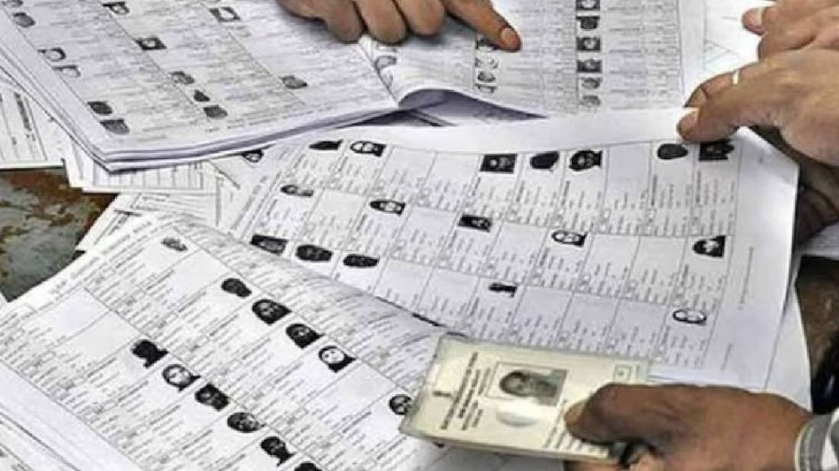 Voting begins in West Bengal for phase one, Tamil Nadu polls held in single phase amid tight security Voting begins in West Bengal for phase one, Tamil Nadu polls held in single phase amid tight security