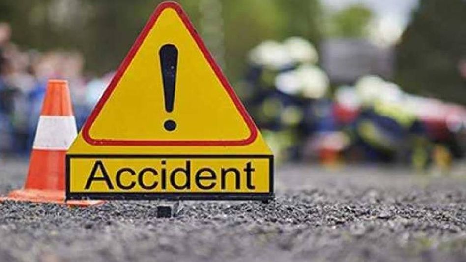 Assam: Two-and-a-half-year-old dies after vehicle hits toddler in Guwahati's Paltan Bazar, mob vandalises car Assam: Two-and-a-half-year-old dies after vehicle hits toddler in Guwahati's Paltan Bazar, mob vandalises car