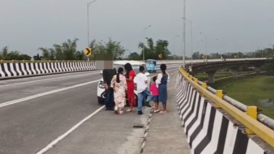 Assam: Safety concerns rise over risky selfies on Dhola-Sadiya Bridge in Tinsukia Assam: Safety concerns rise over risky selfies on Dhola-Sadiya Bridge in Tinsukia