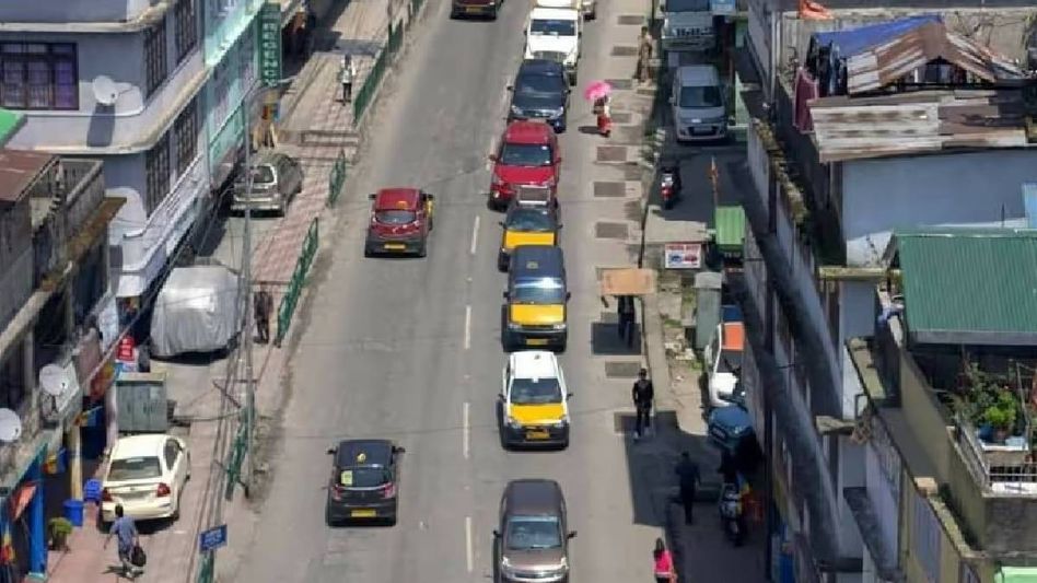 Traffic curbs imposed in Gangtok ahead of PM Modi’s two-day Sikkim visit Traffic curbs imposed in Gangtok ahead of PM Modi’s two-day Sikkim visit