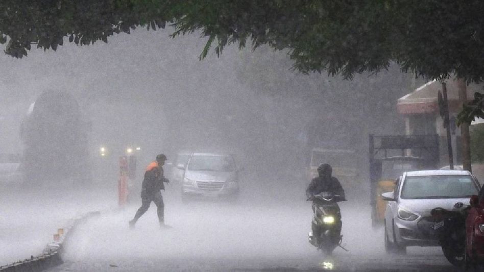 Orange alert issued for thunderstorms, heavy rainfall in Tripura Orange alert issued for thunderstorms, heavy rainfall in Tripura
