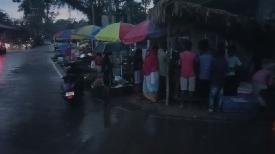 Assam: Heavy rain halts normal life in Baghjan, waterlogging disrupts Tinsukia Assam: Heavy rain halts normal life in Baghjan, waterlogging disrupts Tinsukia