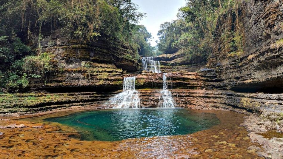 UP teen missing after falling into waterfall during Meghalaya trip UP teen missing after falling into waterfall during Meghalaya trip