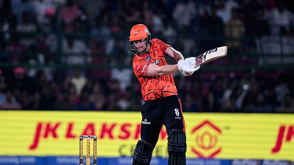 "I promise you'll be on the floor": SRH’s Klaasen warns fan over non-consensual filming "I promise you'll be on the floor": SRH’s Klaasen warns fan over non-consensual filming