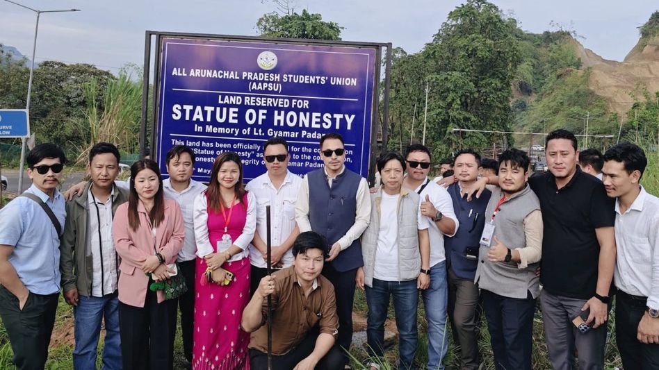 AAPSU reserves land for ‘Statue of Honesty’ in memory of APPSC scam whistleblower Gyamar Padang AAPSU reserves land for ‘Statue of Honesty’ in memory of APPSC scam whistleblower Gyamar Padang