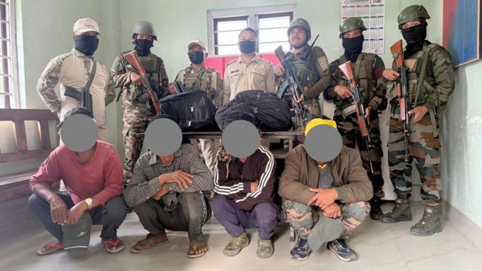 Four Myanmar nationals held with suspected heroin in Manipur’s Churachandpur Four Myanmar nationals held with suspected heroin in Manipur’s Churachandpur