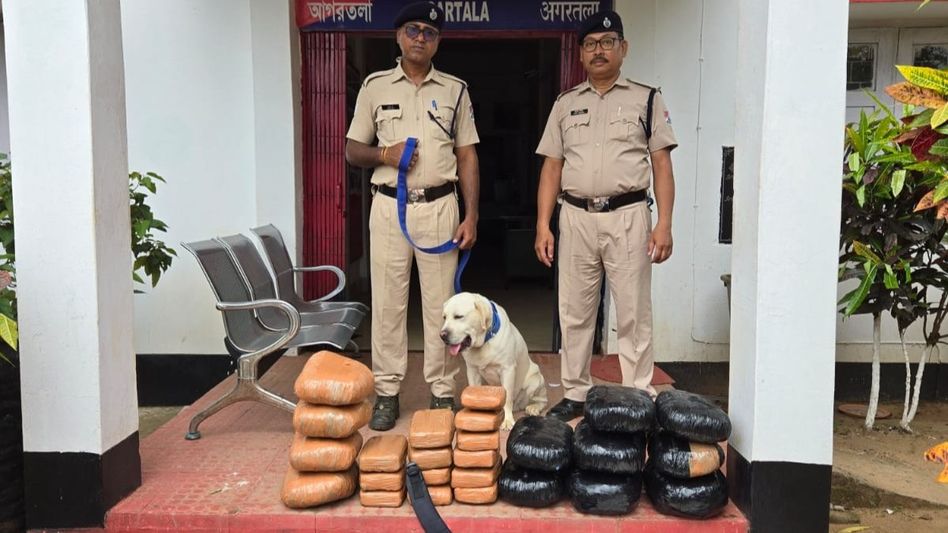 RPF/NFR recovers over Rs 2.45 crore in April through anti-smuggling and enforcement drives RPF/NFR recovers over Rs 2.45 crore in April through anti-smuggling and enforcement drives