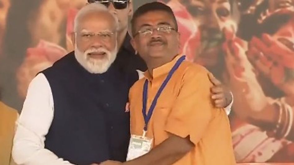 Suvendu Adhikari takes oath as West Bengal’s first BJP Chief Minister since independence Suvendu Adhikari takes oath as West Bengal’s first BJP Chief Minister since independence