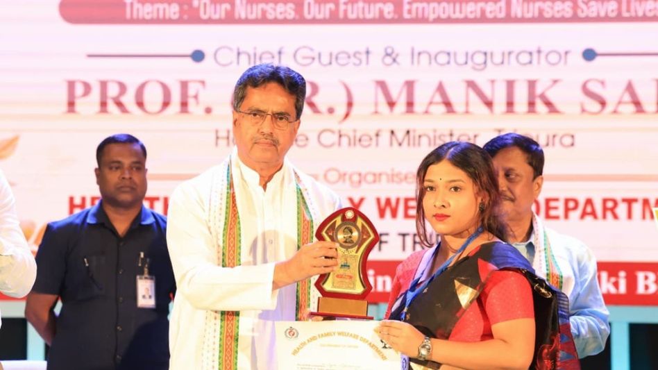 Tripura CM felicitates nursing officers on International Nurses Day Tripura CM felicitates nursing officers on International Nurses Day