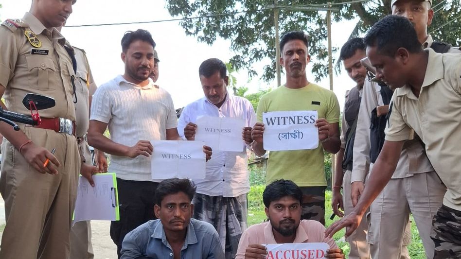 Two alleged drug peddlers arrested in Assam’s Nagaon, narcotics seized Two alleged drug peddlers arrested in Assam’s Nagaon, narcotics seized