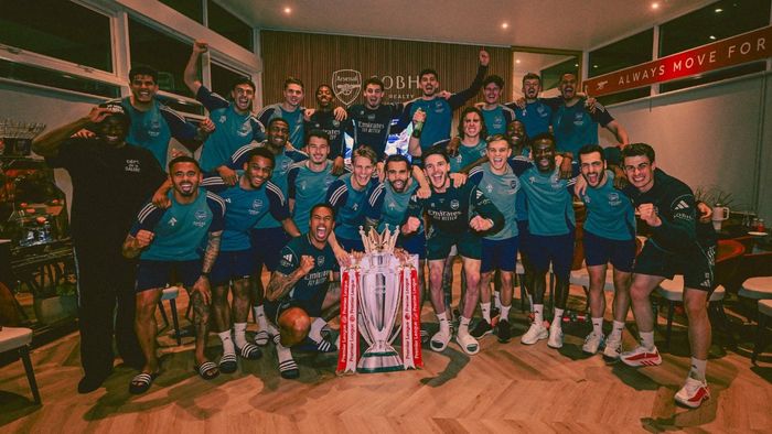 Arsenal end 22-year wait to reclaim Premier League crown