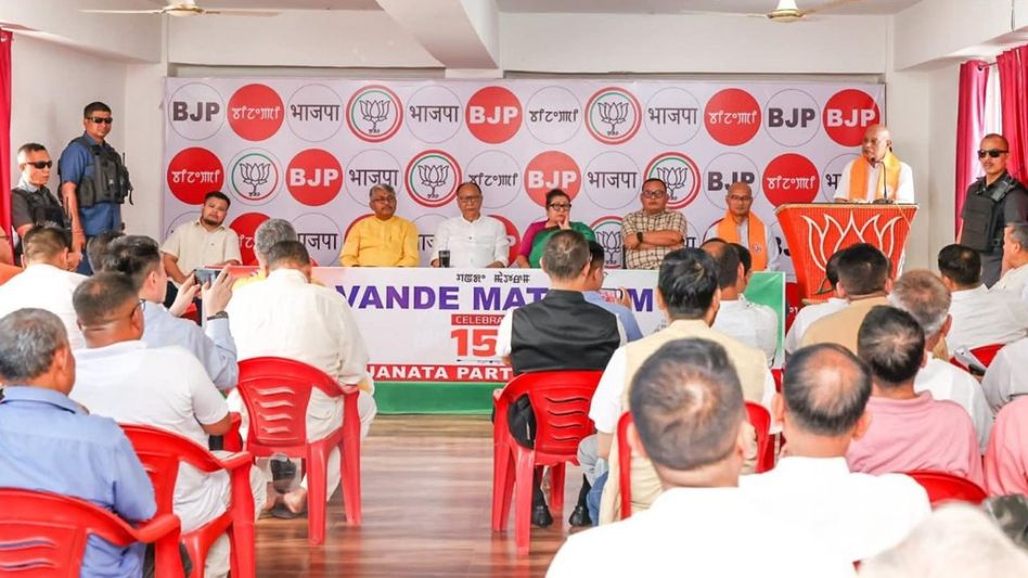 Former JD(U) leader Nimaichand Luwang joins BJP in Manipur Former JD(U) leader Nimaichand Luwang joins BJP in Manipur