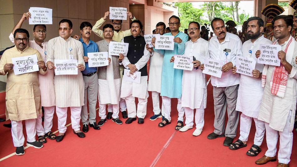 Assam Governor outlines NDA government’s vision amid Opposition walkout in Assembly Assam Governor outlines NDA government’s vision amid Opposition walkout in Assembly