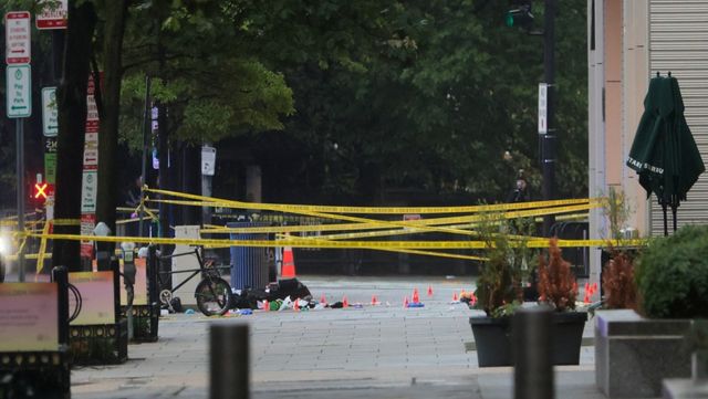 Armed suspect killed after opening fire near White House checkpoint Armed suspect killed after opening fire near White House checkpoint