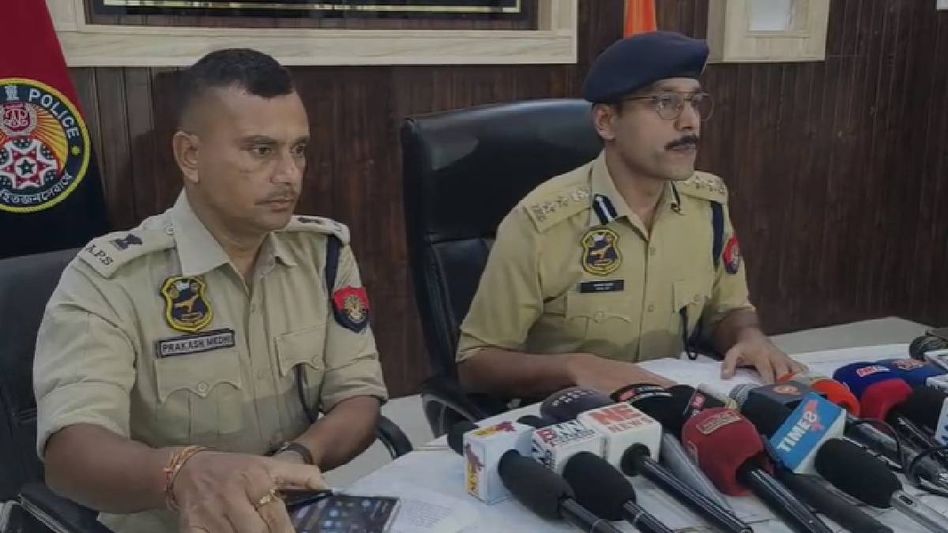Assam: Bodies of two missing minor girls recovered from pond in Kokrajhar, two arrested for alleged negligence Assam: Bodies of two missing minor girls recovered from pond in Kokrajhar, two arrested for alleged negligence