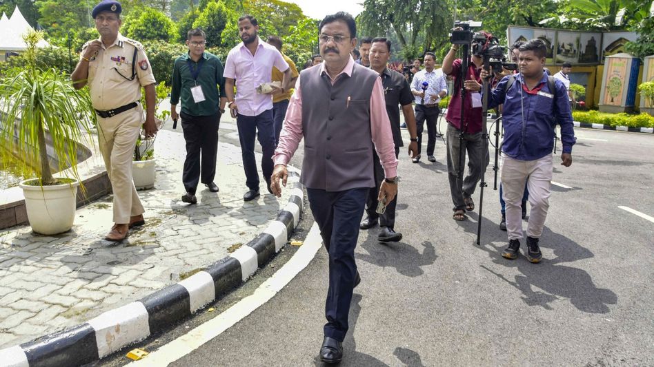 Assam Assembly adopts resolution for speedy implementation of women's reservation Assam Assembly adopts resolution for speedy implementation of women's reservation