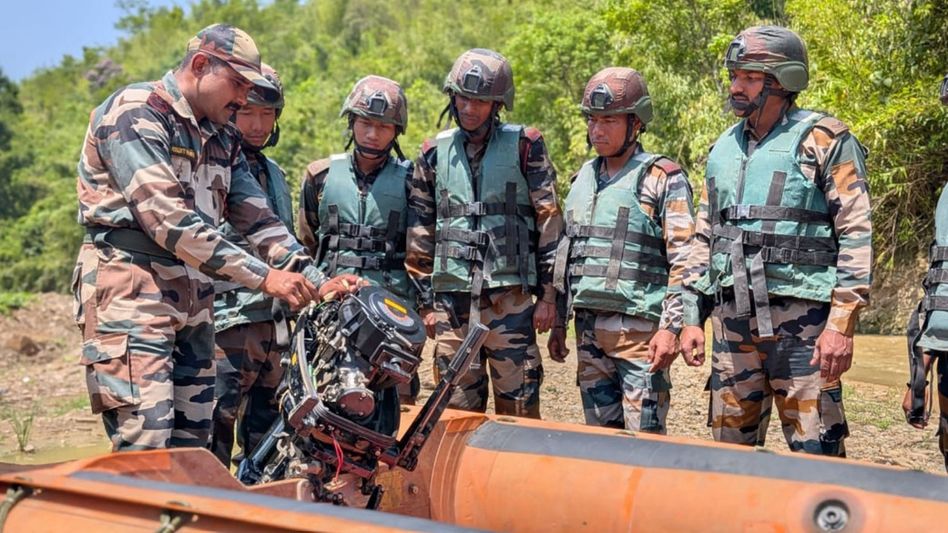 Assam Rifles conducts boatmanship training in Mizoram for monsoon preparedness Assam Rifles conducts boatmanship training in Mizoram for monsoon preparedness