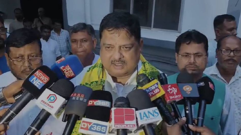 Assam: MP Rakibul Hussain chairs DISHA meeting in Dhubri, calls for effective delivery of welfare schemes Assam: MP Rakibul Hussain chairs DISHA meeting in Dhubri, calls for effective delivery of welfare schemes