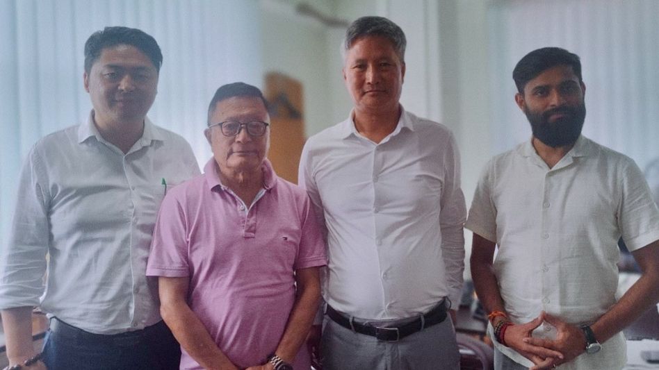 Sikkim BJP seeks urgent action on LPG Shortage, meets STCS officials Sikkim BJP seeks urgent action on LPG Shortage, meets STCS officials
