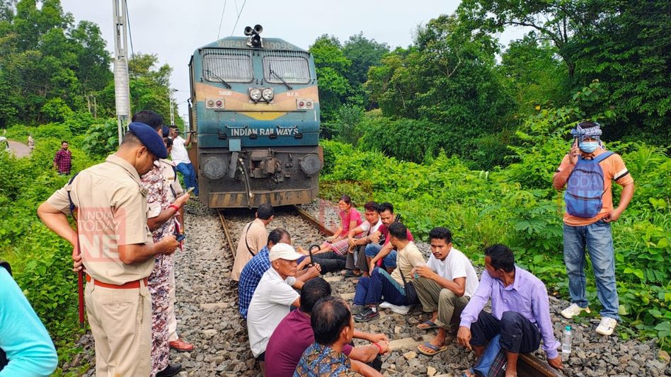 Tripura hit by 72-Hour blockade called by surrendered insurgent over unfulfilled peace pact demand Tripura hit by 72-Hour blockade called by surrendered insurgent over unfulfilled peace pact demand
