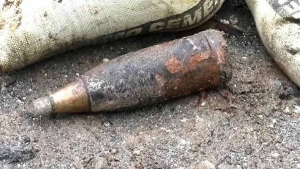 Live 1962 war-era mortar defused by Indian Army in Arunachal's Tawang Live 1962 war-era mortar defused by Indian Army in Arunachal's Tawang