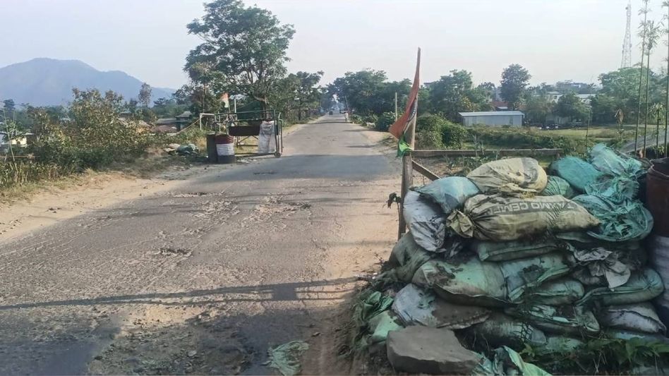 Fresh violence reported in Manipur’s Sadar Hills after village volunteer killed near Lasan Fresh violence reported in Manipur’s Sadar Hills after village volunteer killed near Lasan