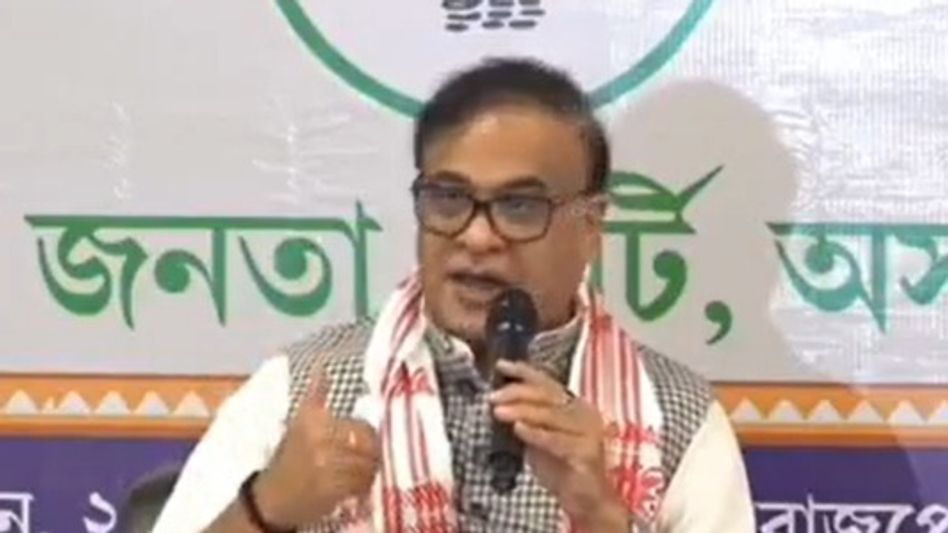 Assam Accord should have sought fencing of entire Bangladesh border, says Himanta Biswa Sarma Assam Accord should have sought fencing of entire Bangladesh border, says Himanta Biswa Sarma