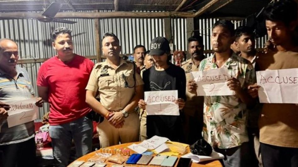 Four alleged drug peddlers arrested in Assam's Kalgachia with public support Four alleged drug peddlers arrested in Assam's Kalgachia with public support