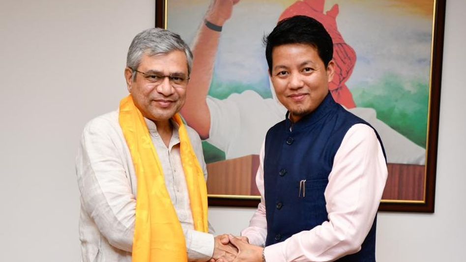Sikkim MP urges Railway Minister to expedite key rail projects in state Sikkim MP urges Railway Minister to expedite key rail projects in state