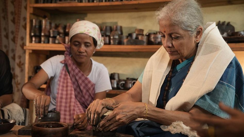 Nirmala Sitharaman praises Meghalaya's GI-tagged black clay pottery during Larnai visit Nirmala Sitharaman praises Meghalaya's GI-tagged black clay pottery during Larnai visit