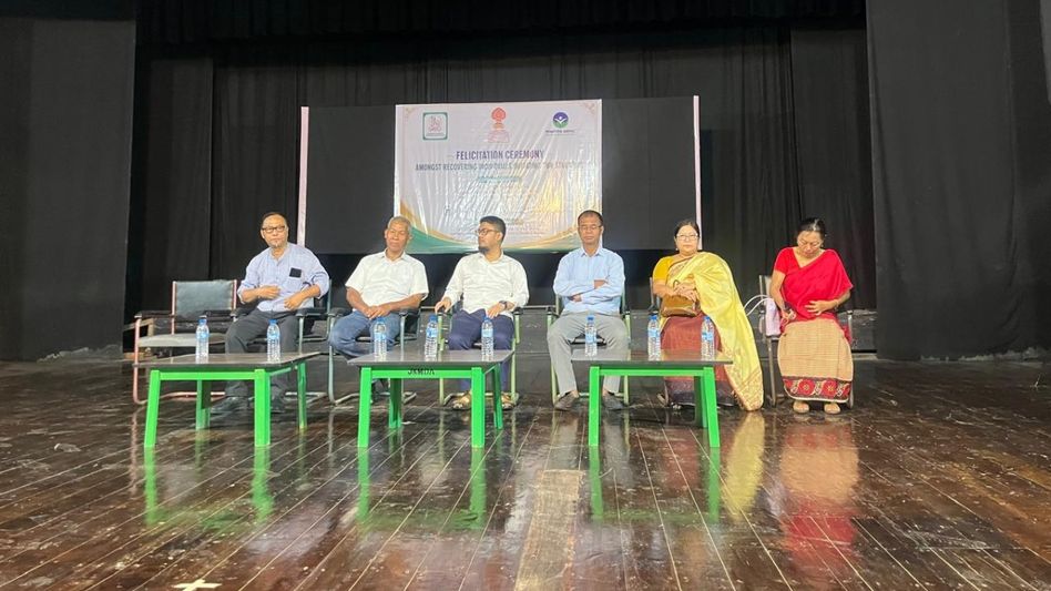 21 recovering drug users honoured for achieving self-reliance in Manipur 21 recovering drug users honoured for achieving self-reliance in Manipur