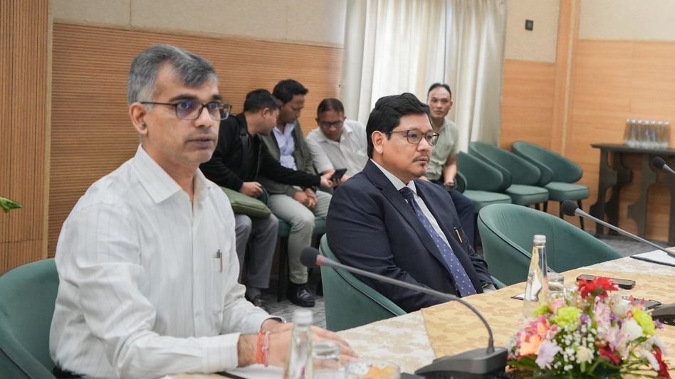 Meghalaya reviews PM Surya Ghar rollout, pushes rooftop solar adoption Meghalaya reviews PM Surya Ghar rollout, pushes rooftop solar adoption