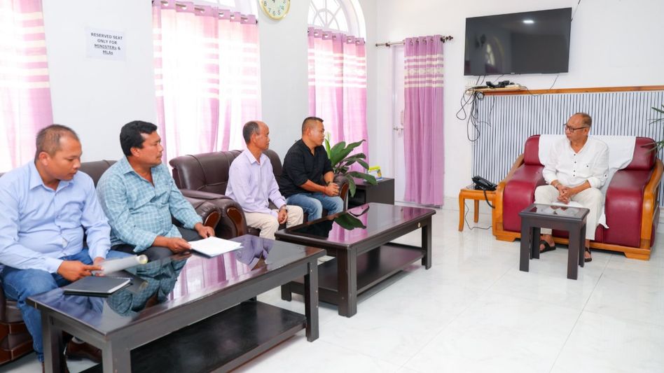 Manipur CM assures support to displaced families after meeting Kangpokpi delegation Manipur CM assures support to displaced families after meeting Kangpokpi delegation