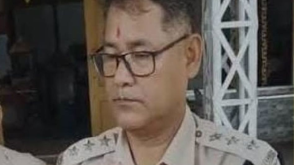 Assam: Nalbari DSP transferred amid probe into NEET aspirant sacred thread controversy Assam: Nalbari DSP transferred amid probe into NEET aspirant sacred thread controversy