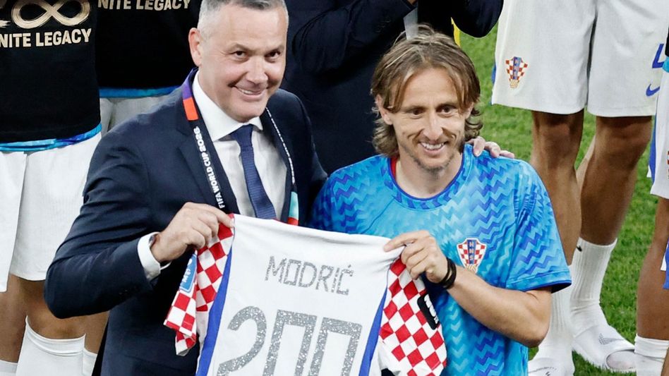 Luka Modric becomes fourth player to reach 200 international caps; joins Messi, Ronaldo Luka Modric becomes fourth player to reach 200 international caps; joins Messi, Ronaldo