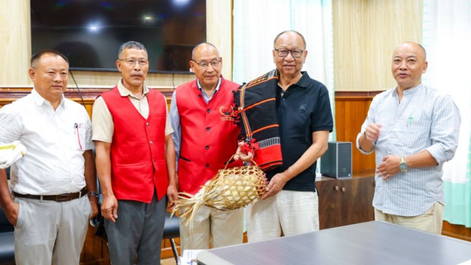 Manipur CM meets Naga Village Headmen Association delegation, discusses Senapati development Manipur CM meets Naga Village Headmen Association delegation, discusses Senapati development