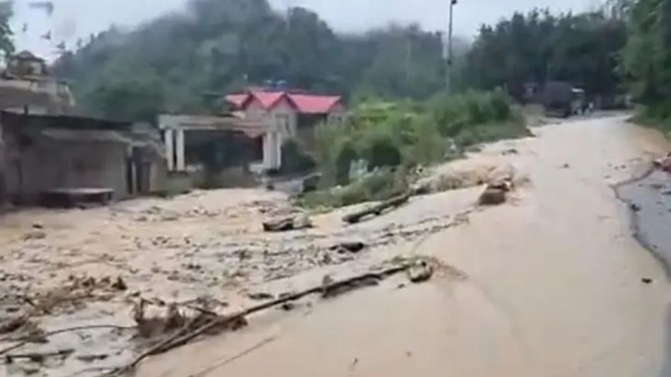 Search for four missing in Arunachal flood suspended, to resume on June 26 Search for four missing in Arunachal flood suspended, to resume on June 26
