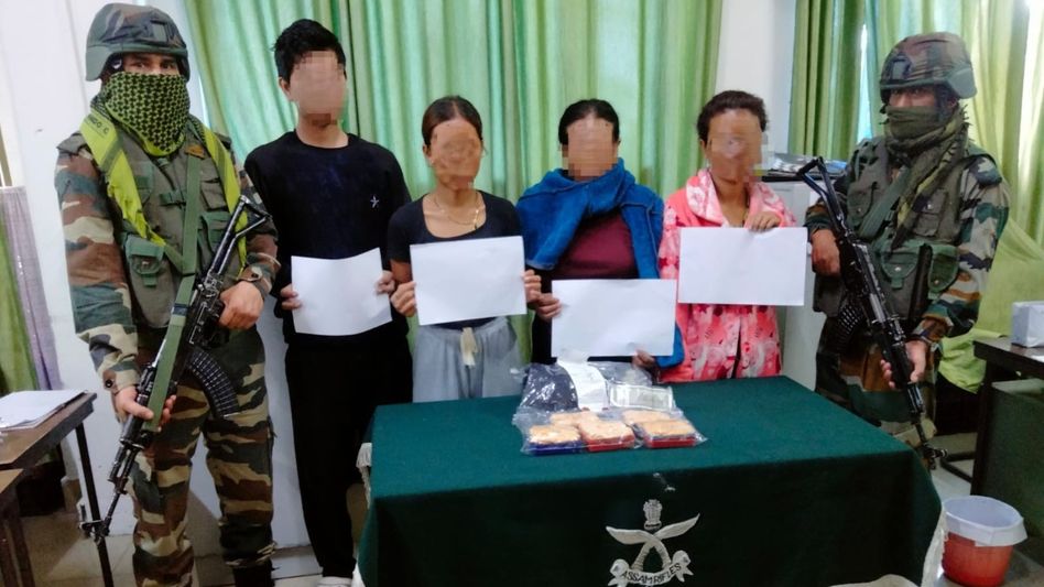 Assam Rifles, excise department seize heroin worth Rs 47.25 lakh in Mizoram; four held Assam Rifles, excise department seize heroin worth Rs 47.25 lakh in Mizoram; four held