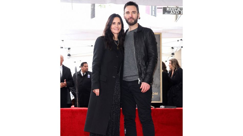 'Friends' star Courteney Cox and Johnny McDaid end relationship after more than a decade 'Friends' star Courteney Cox and Johnny McDaid end relationship after more than a decade