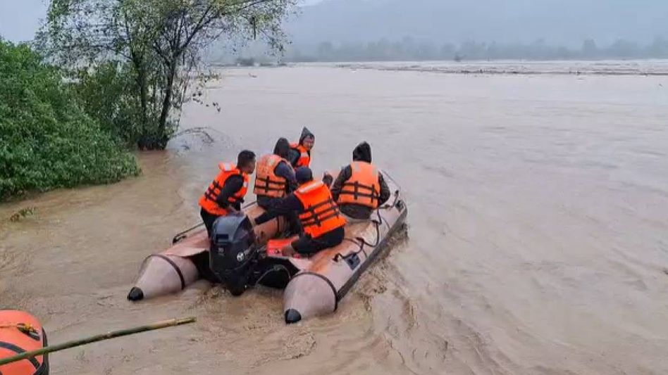Assam floods affect over 22,000 across six districts, rail connectivity hit in Dhemaji Assam floods affect over 22,000 across six districts, rail connectivity hit in Dhemaji
