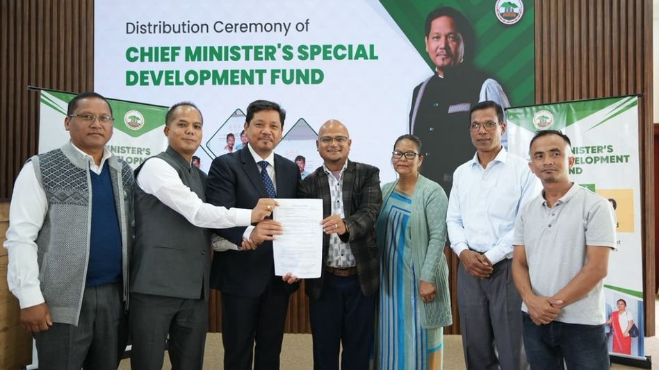 Meghalaya CM hands over CMSDF sanctions to entrepreneurs, educational institutions and community organisations Meghalaya CM hands over CMSDF sanctions to entrepreneurs, educational institutions and community organisations