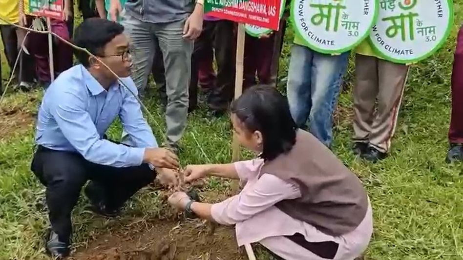 Van Mahotsav Week 2026 begins in Manipur's Tamenglong with 'Ek Ped Maa Ke Naam' tree plantation drive Van Mahotsav Week 2026 begins in Manipur's Tamenglong with 'Ek Ped Maa Ke Naam' tree plantation drive