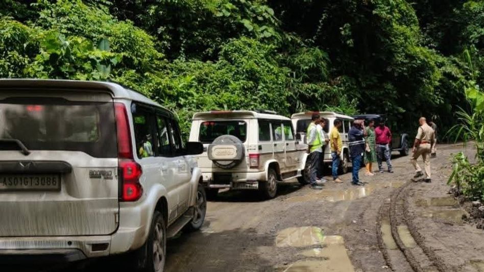 Assam: Dima Hasao administration inspects congested Haflong–Silchar road, reviews traffic management measures Assam: Dima Hasao administration inspects congested Haflong–Silchar road, reviews traffic management measures