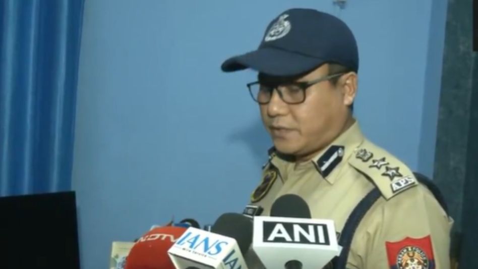 Five held with fake currency worth Rs 13.5 lakh in Guwahati; police probe interstate links Five held with fake currency worth Rs 13.5 lakh in Guwahati; police probe interstate links