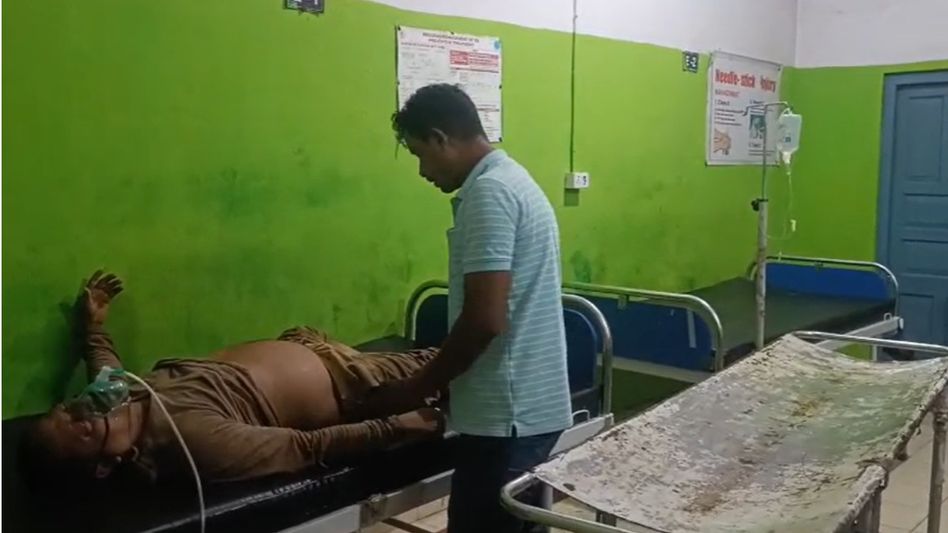 Forest guard injured in wild elephant attack during rescue operation in Assam's Boko Forest guard injured in wild elephant attack during rescue operation in Assam's Boko