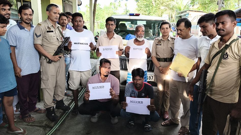 Two held in Assam's Dhubri with suspected psychotropic drugs, cash seized Two held in Assam's Dhubri with suspected psychotropic drugs, cash seized