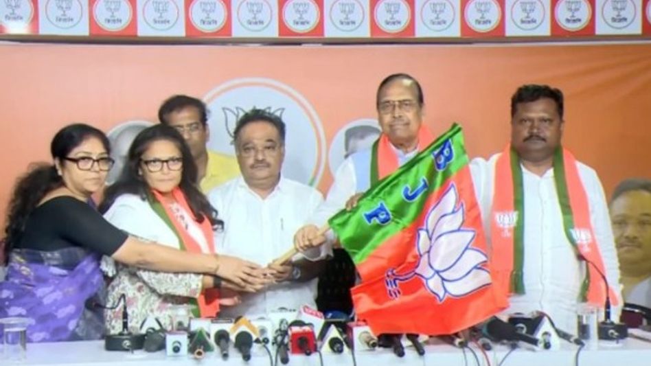 Former TMC MP Sushmita Dev joins BJP along with two ex-Rajya Sabha colleagues in Kolkata Former TMC MP Sushmita Dev joins BJP along with two ex-Rajya Sabha colleagues in Kolkata