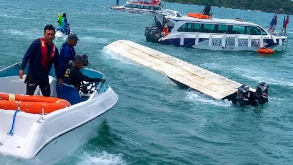 15 feared dead after boat carrying Indian tourists capsizes near Vietnam's Phu Quoc Island 15 feared dead after boat carrying Indian tourists capsizes near Vietnam's Phu Quoc Island